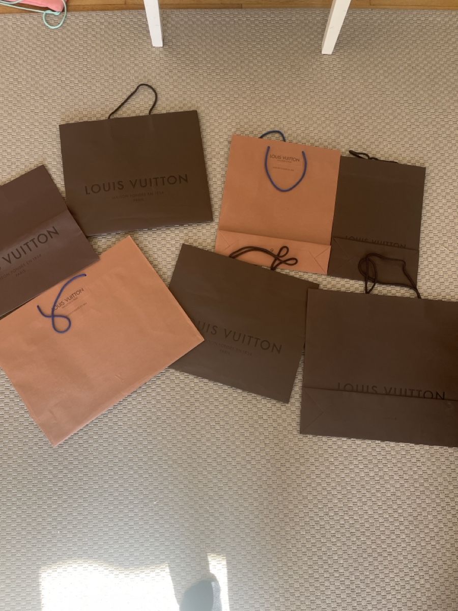 Louis Vuitton Borse: Louis Vuitton Geschenktaschen Set 7 Stk – Usato da Solothurn venduto da Bobesch08