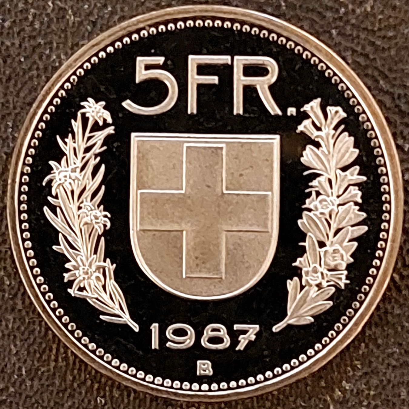 Tutti le monete: 5 Franken 1987 stgl. / aus Münzsatz – Nuovo (secondo la descrizione) da Arch venduto da coinsandmore