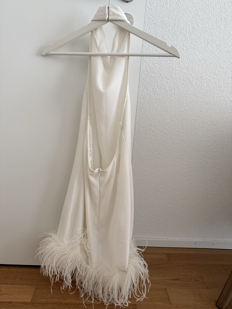 Robes: Weisses Partykleid mit Federn – D'occasion à Zürich par joellechiara 2