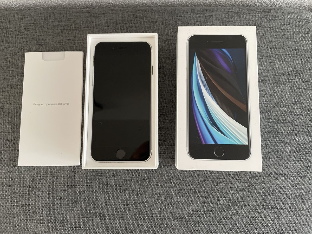 Apple Portables: iPhone SE2 128GB – D'occasion à Walenstadt par daniels1955