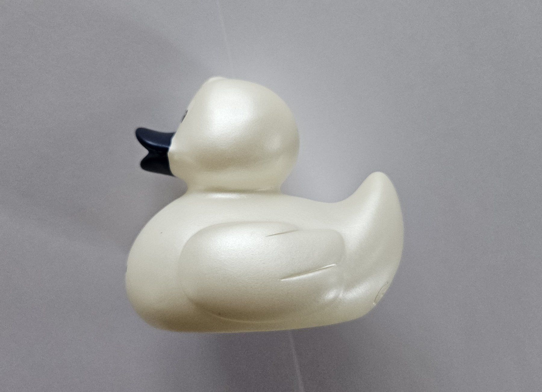 Lufthansa Giocattoli: Lufthansa | Swiss First Class Badeente Gummiente Ente – Nuovo (secondo la descrizione) da Amriswil venduto da Alfaromeo007 1