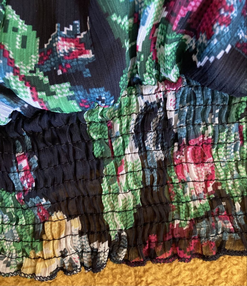 Top: Top motif fleuri très élégant  – Nuovo (secondo la descrizione) da Ardon venduto da hel_2sxp 5