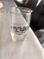 Glas mit Bergkirchlein Davos Motiv Goldrand guter Zustand