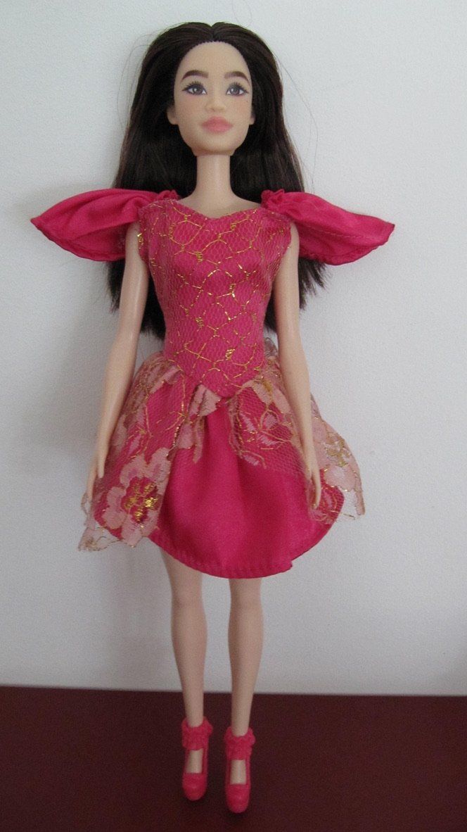 Bambole: Schöne Barbies mit eleganten Kleidern – Usato da Brunnen venduto da Kiwiland1 2