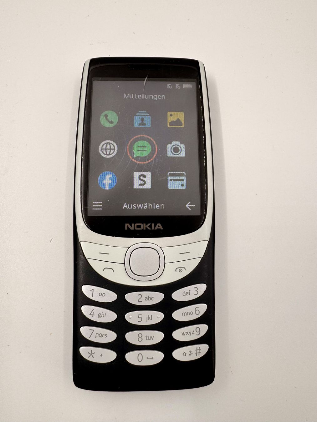 Nokia Handys / Smartphones: Nokia 8210 4G Dual SIM SIM Frei – Gebraucht aus Hermetschwil-Staffeln von Mobile2013 1