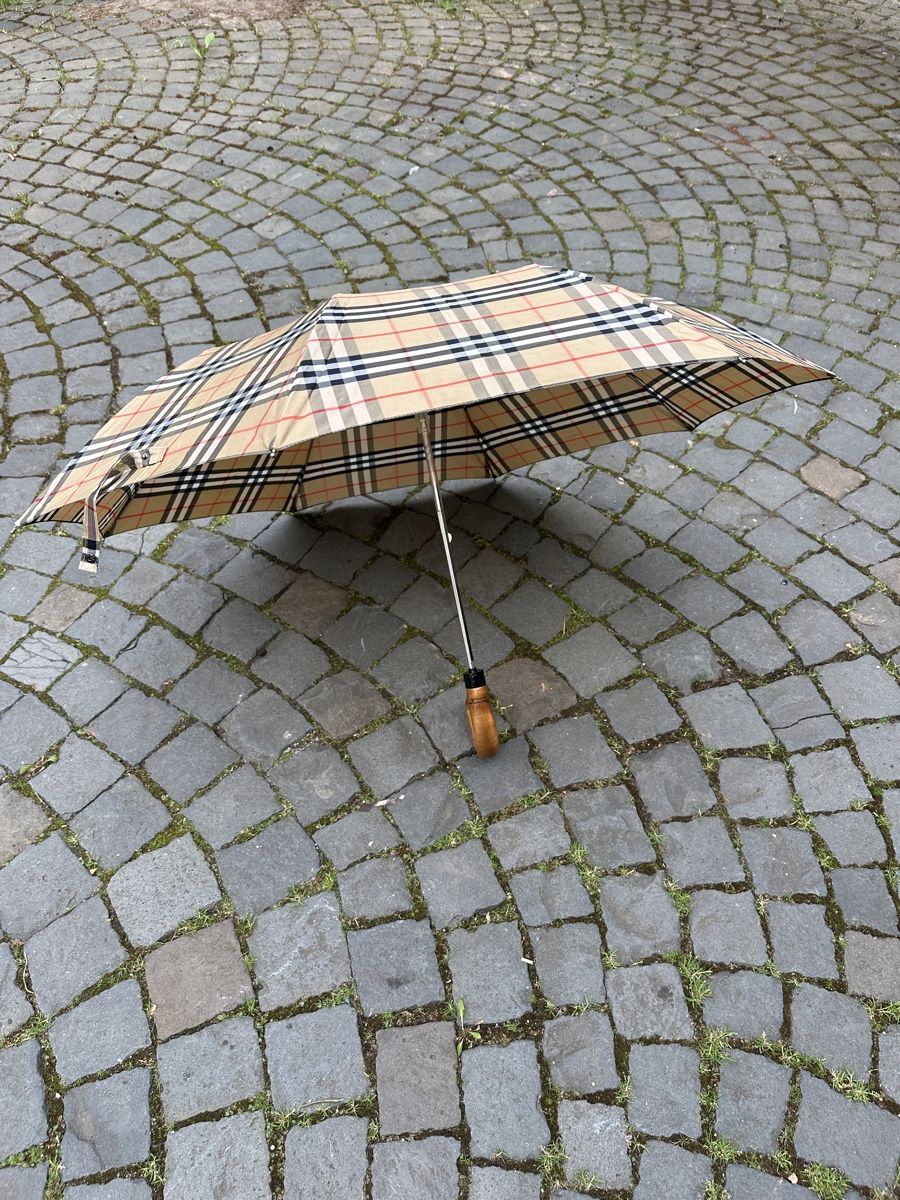 Burberry Ombrelli: Vintage Burberry Regenschirm  – Usato da Luzern venduto da muh_22qq 3