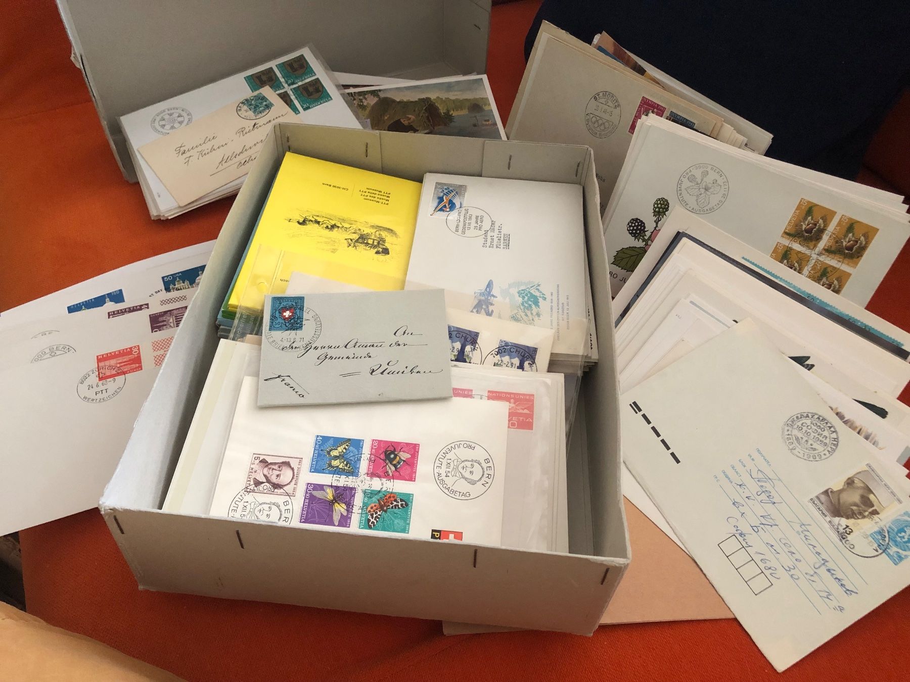 Alle Briefmarken: Wunderschachtel 3 mit BRIEFMARKEN – Gebraucht aus Lufingen von Rac0