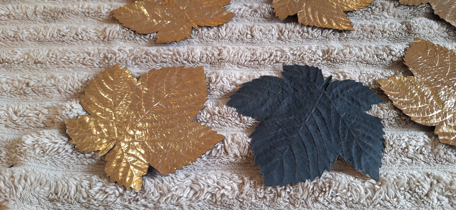 Tutte le decorazioni: 8 Gold Blätter, Tisch Deko – Usato da Wetzikon ZH venduto da NaWetzi 1