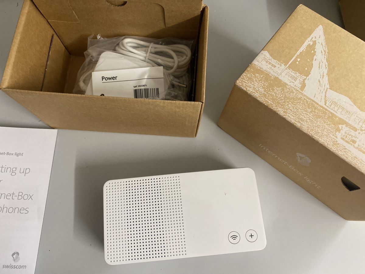 Swisscom Modems & Router: Swisscom Internet Box light - Originalverpackt – Neu und originalverpackt aus Hauenstein von chri_kl