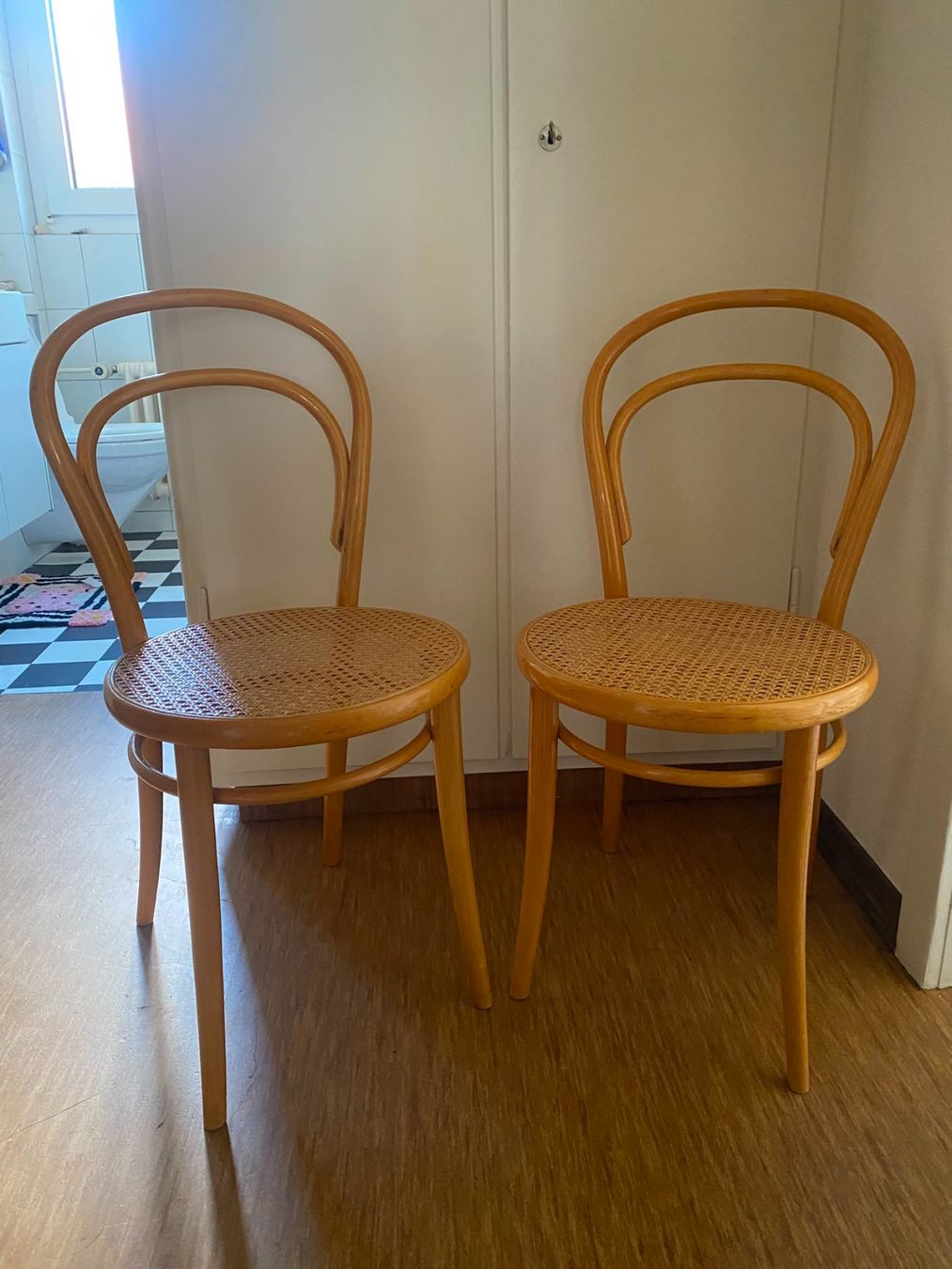 Sedie: Vintage Stühle mit Geflecht – Usato da Zürich venduto da DealHunter69