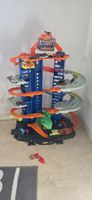 Hot Wheels Ultimate Garage Parkhaus mit Autos