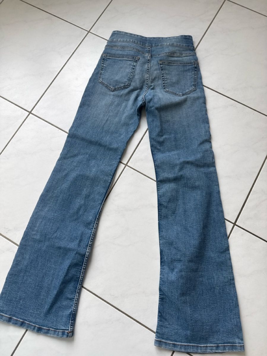 Jeans: Jeans Gr 36 – Usato da Zell ZH venduto da Guffos 2