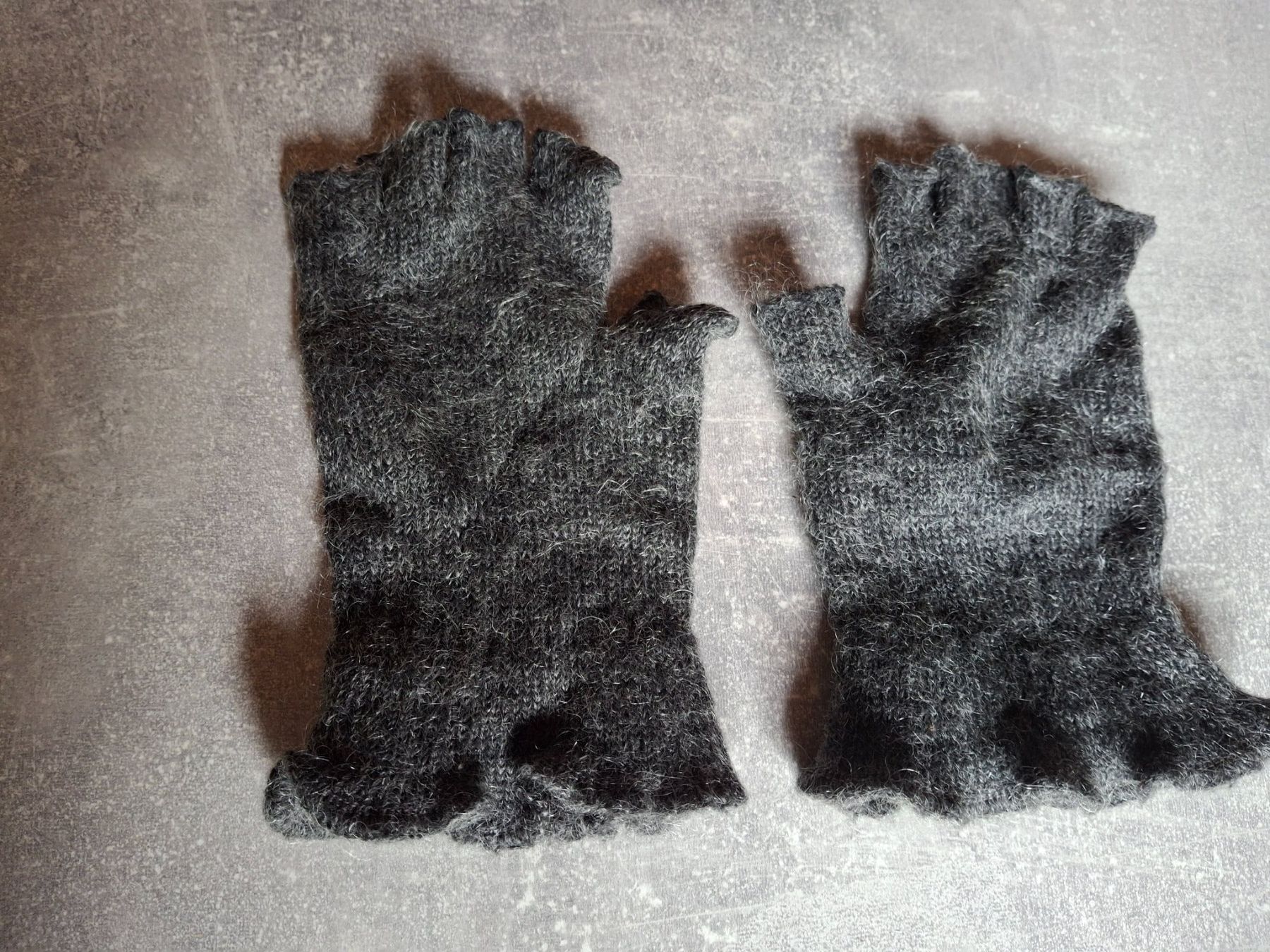 Gants & mitaines : Gants – D'occasion à Villiers par san_jn5w 1