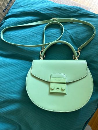Furla - Damenhandtasche zum Umhängen (neuwertig!