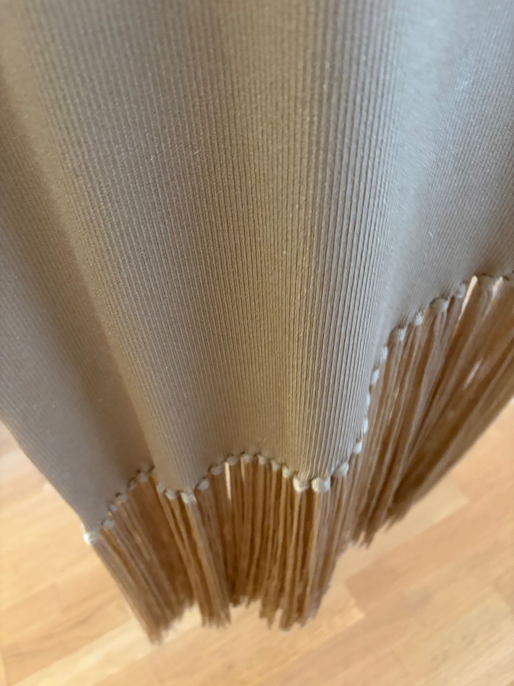 Sandro Vestiti: Sandro Kleid Grösse M mit Fransen neuwertig – Nuovo e nell'imballaggio originale da Uster venduto da FilipaNunes 2