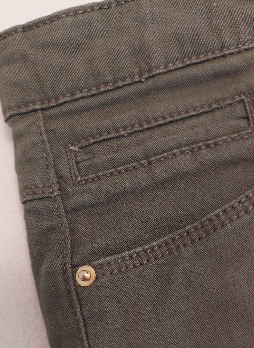 Röcke: Khaki Stretch Minirock, Gr. 42 / 44 / M / X – Gebraucht aus Oberwil BL von Hunajakakku 5