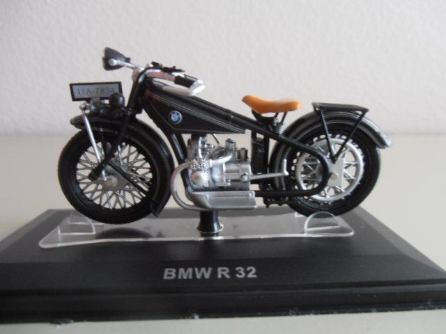 Kit di modellismo & Modellini statici: BMW R 32 , 1:24 – Nuovo e nell'imballaggio originale da Goldach venduto da Feivel9