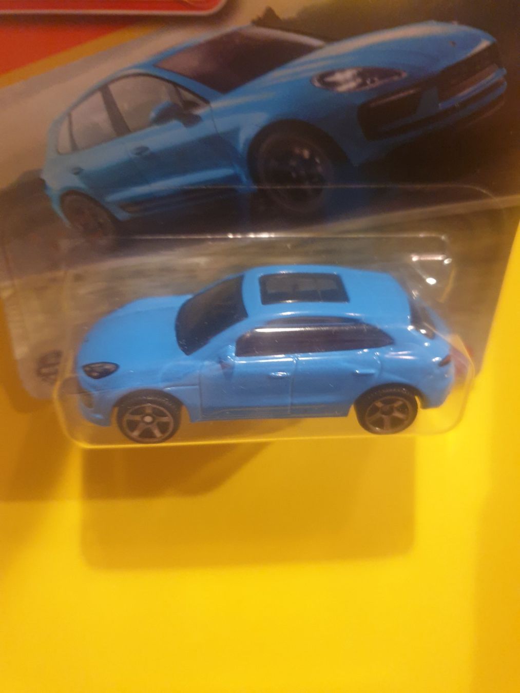Matchbox Voitures modèles: Matchbox PORSCHE MACAN S – Neuf avec emballage d'origine à Oftringen par Rotor 3