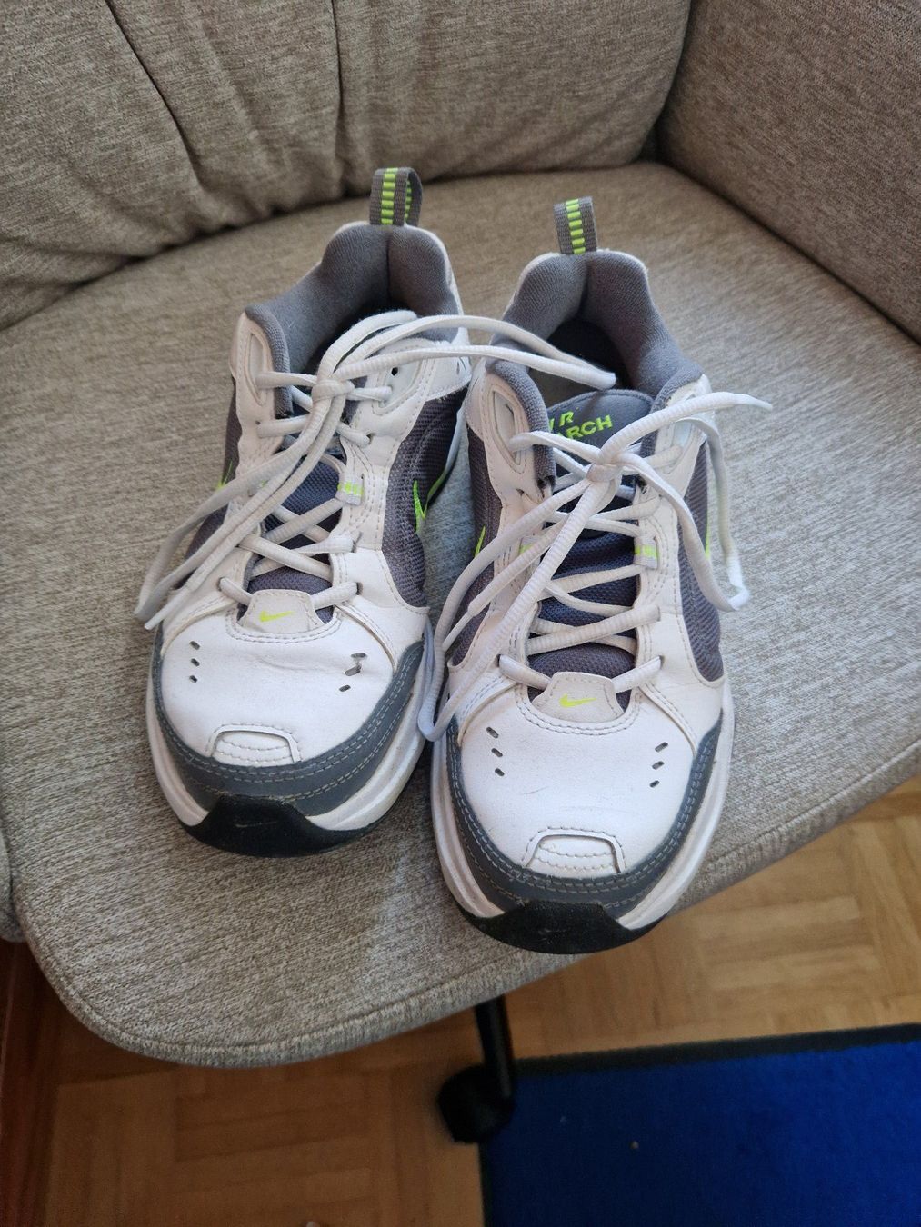 Nike Herrenschuhe: Nike Air Monarch – Gebraucht aus Aefligen von Akoni 1