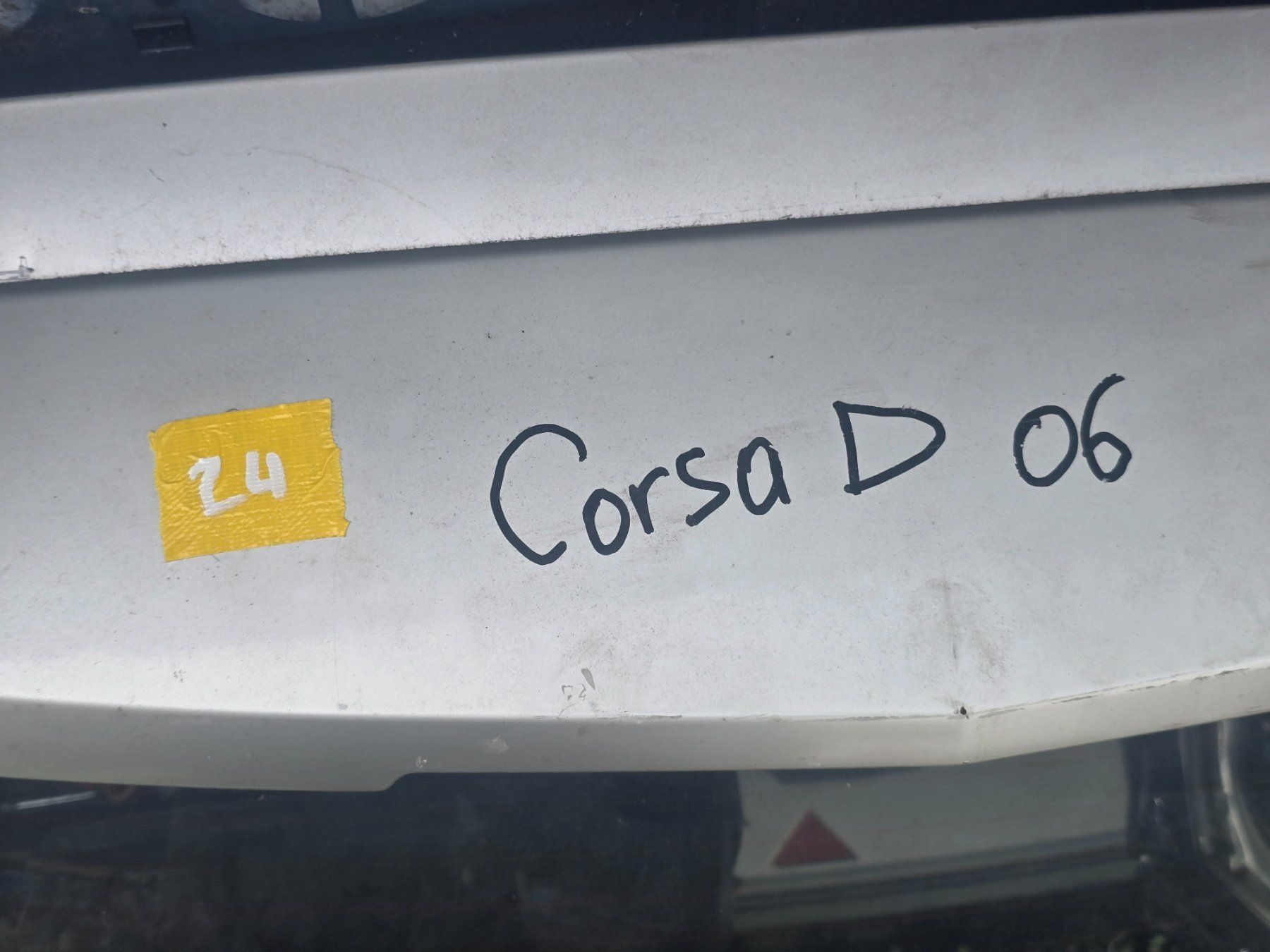 Tutti pezzi di ricambio auto: Opel Corsa D 2006 Heckklappe Kofferraumdeckel – Usato da Muhen venduto da SHS98 1