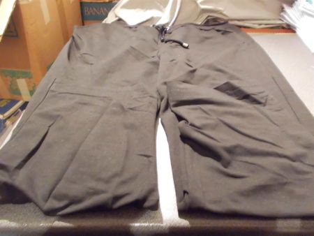 Hosen Grösse 46, Harmony, schwarz, Bände