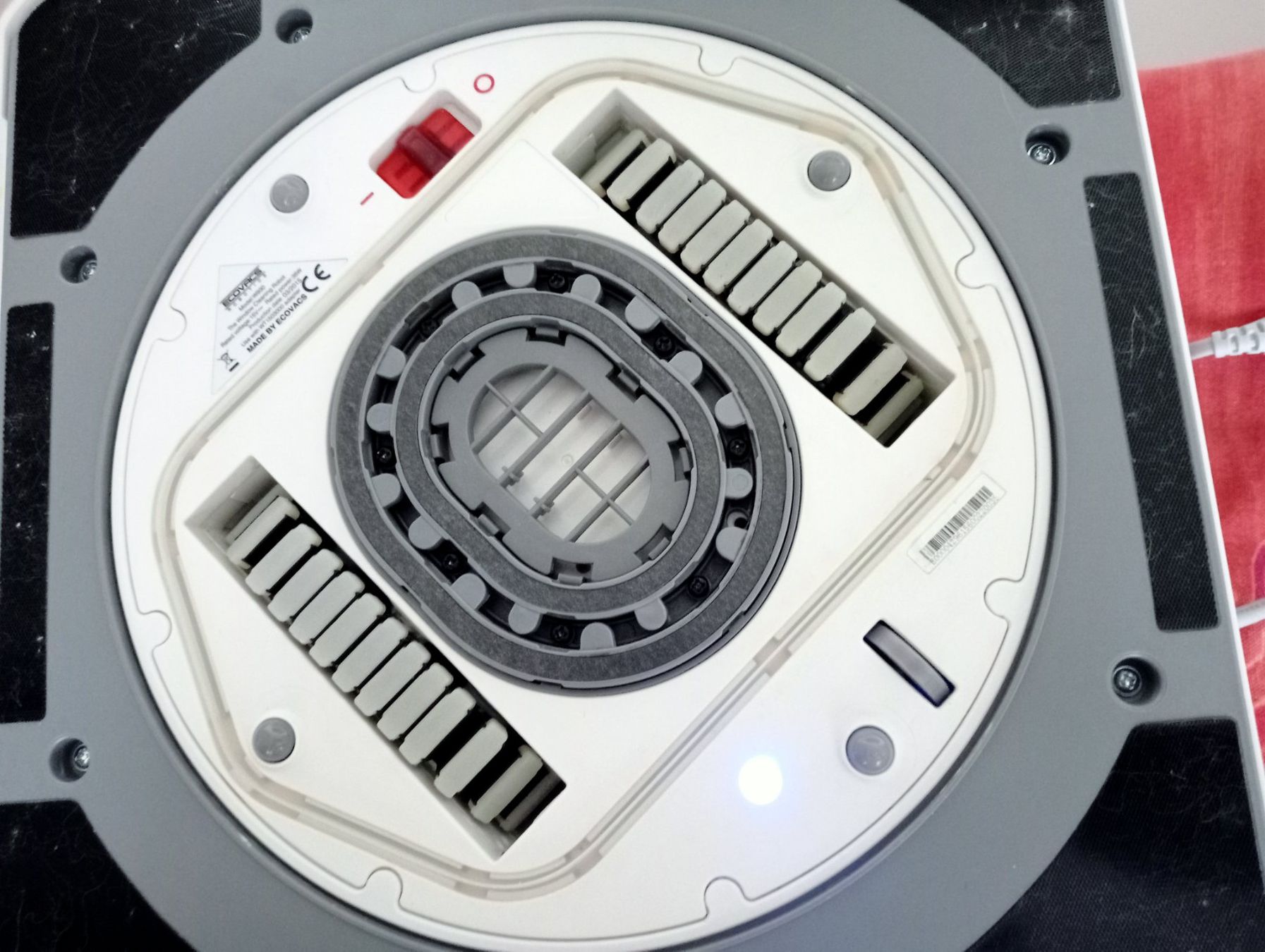 Ecovacs Altro per la casa: Ecovacs Winbot W930, Fensterputzroboter – Difettoso da Zürich venduto da sendbad 8