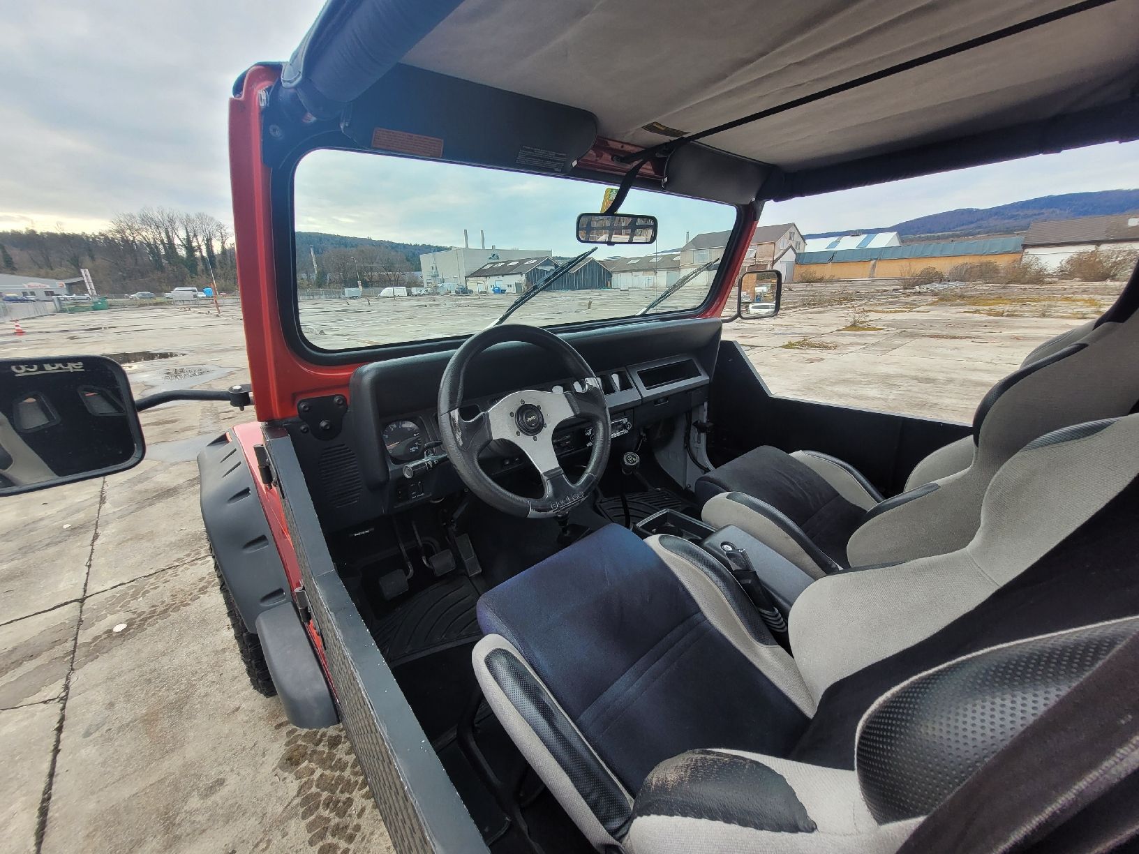 Jeep Automobili: jeep wrangler 4.0 – Usato da Laufen venduto da Nachlasverkauf 7