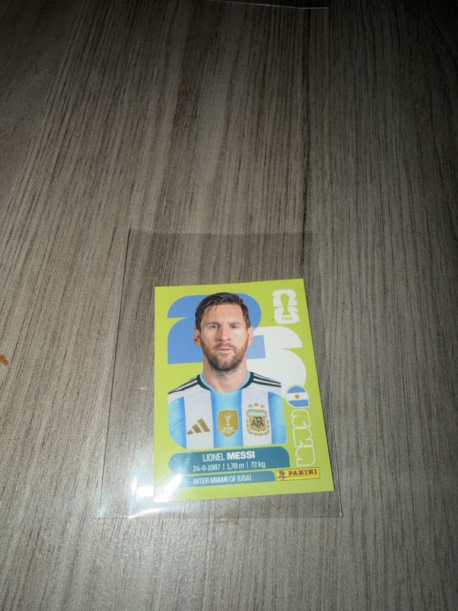Panini Cartes à collectionner: Panini - Lionel Messi ARG 17 – Neuf avec emballage d'origine à Estavayer-le-Lac par JPMendes27