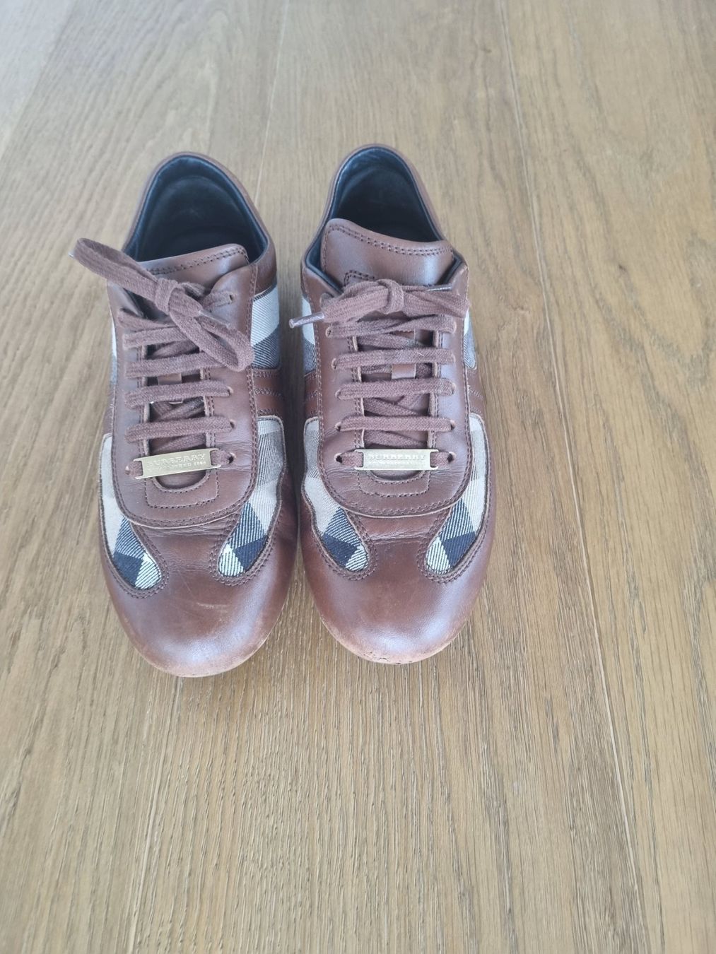 Burberry Scarpe da donna: Burberry Schuhe Gr 38 – Usato da Frick venduto da Geheim007 1