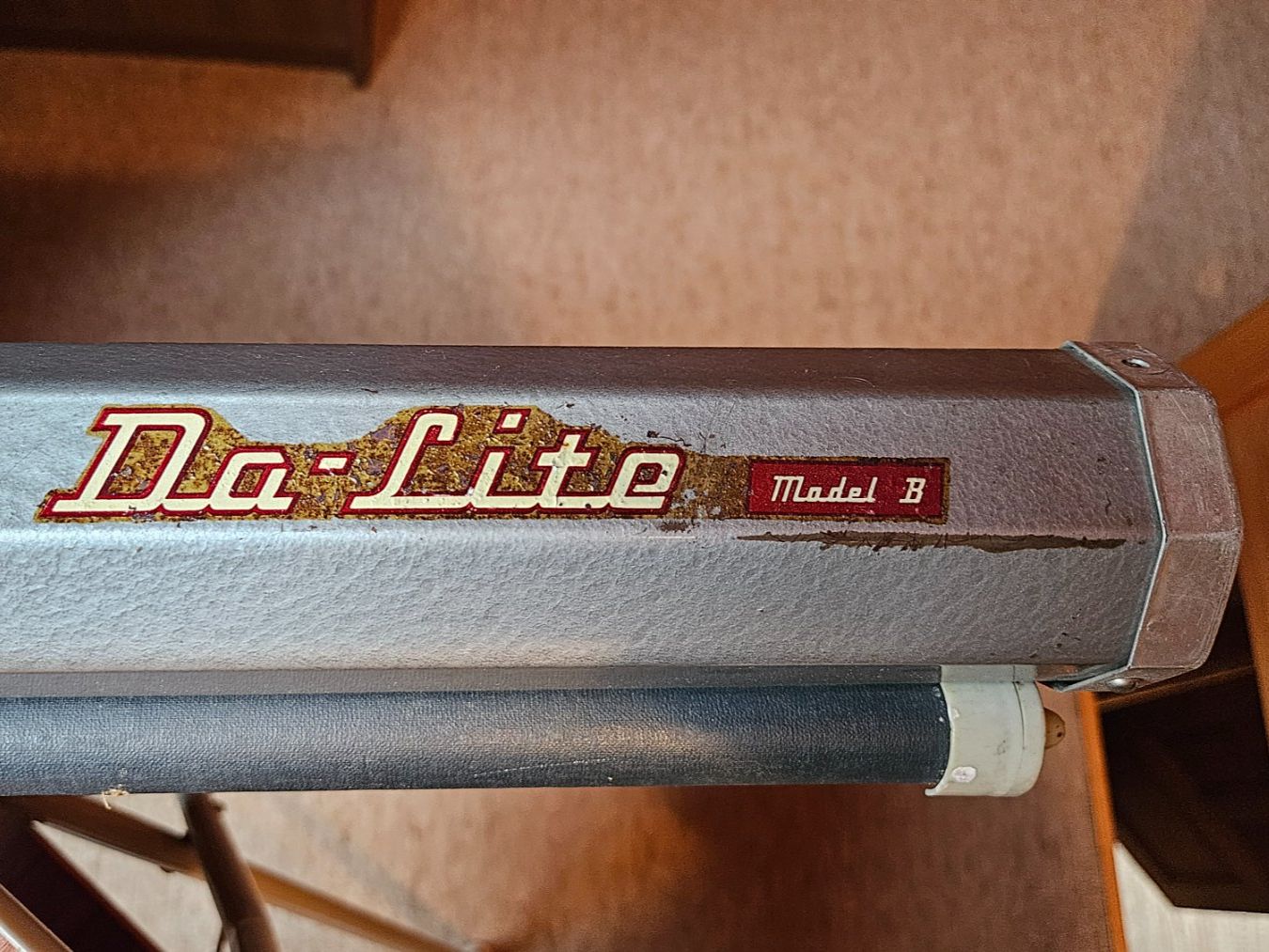 Home cinéma: Da-Lite Leinwand Model B retro Projektionsleinwand – D'occasion à hombrechtikon par Huomio