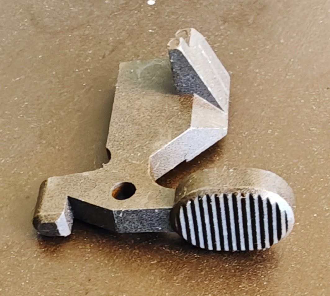 Tutti gli attrezzi: Verschlussfanghebel AR15 / M16 / M4 - Bolt Catch - Original! – Usato da Rüti ZH venduto da Sarah0406