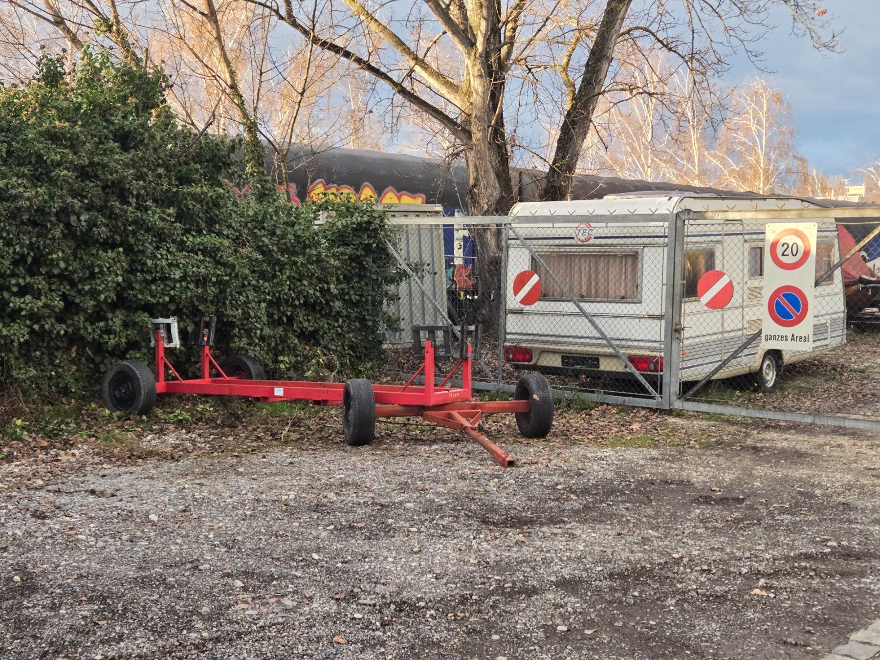 Rimorchi: Robuster Hafentrailer Boot Anhänger – Usato da Gutenburg venduto da shinobi0072 1