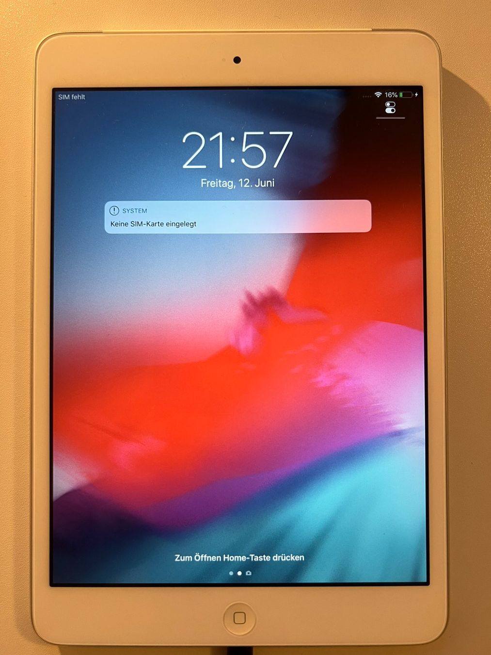 Apple Tablet PC: iPad Mini 2Gen, WiFi +Cellular 16GB – Usato da Bern venduto da buffalo-soldier