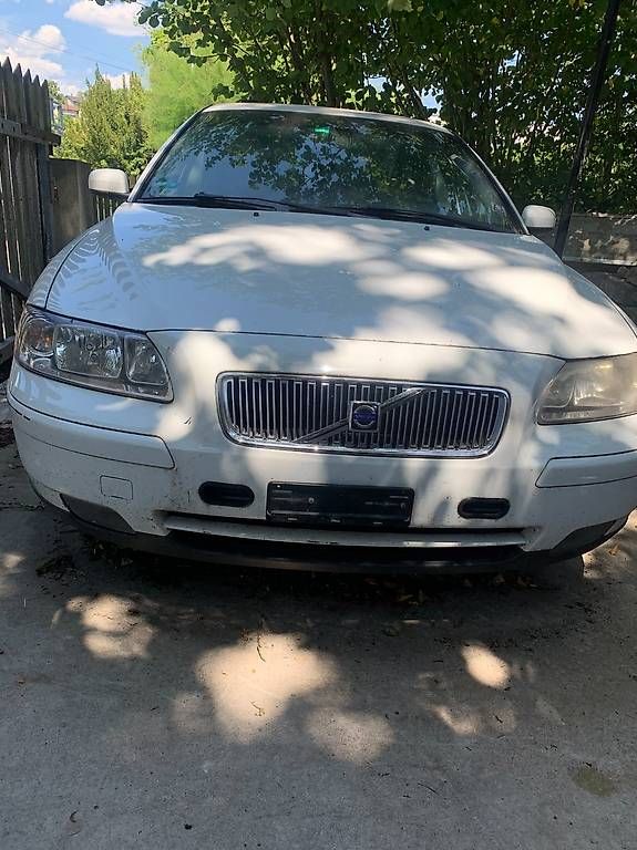 Automobili: Volvo V70, Ehemaliger Stationswagen 161, – Usato da Feuerthalen venduto da Nicole60 2