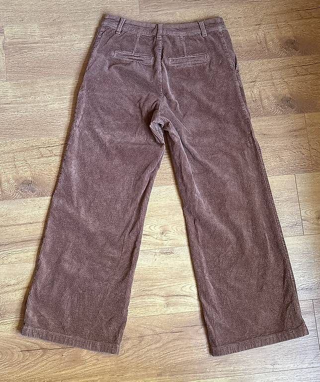 Pantaloni: Cord Hose  – Usato da Rupperswil venduto da az5_x87v 1