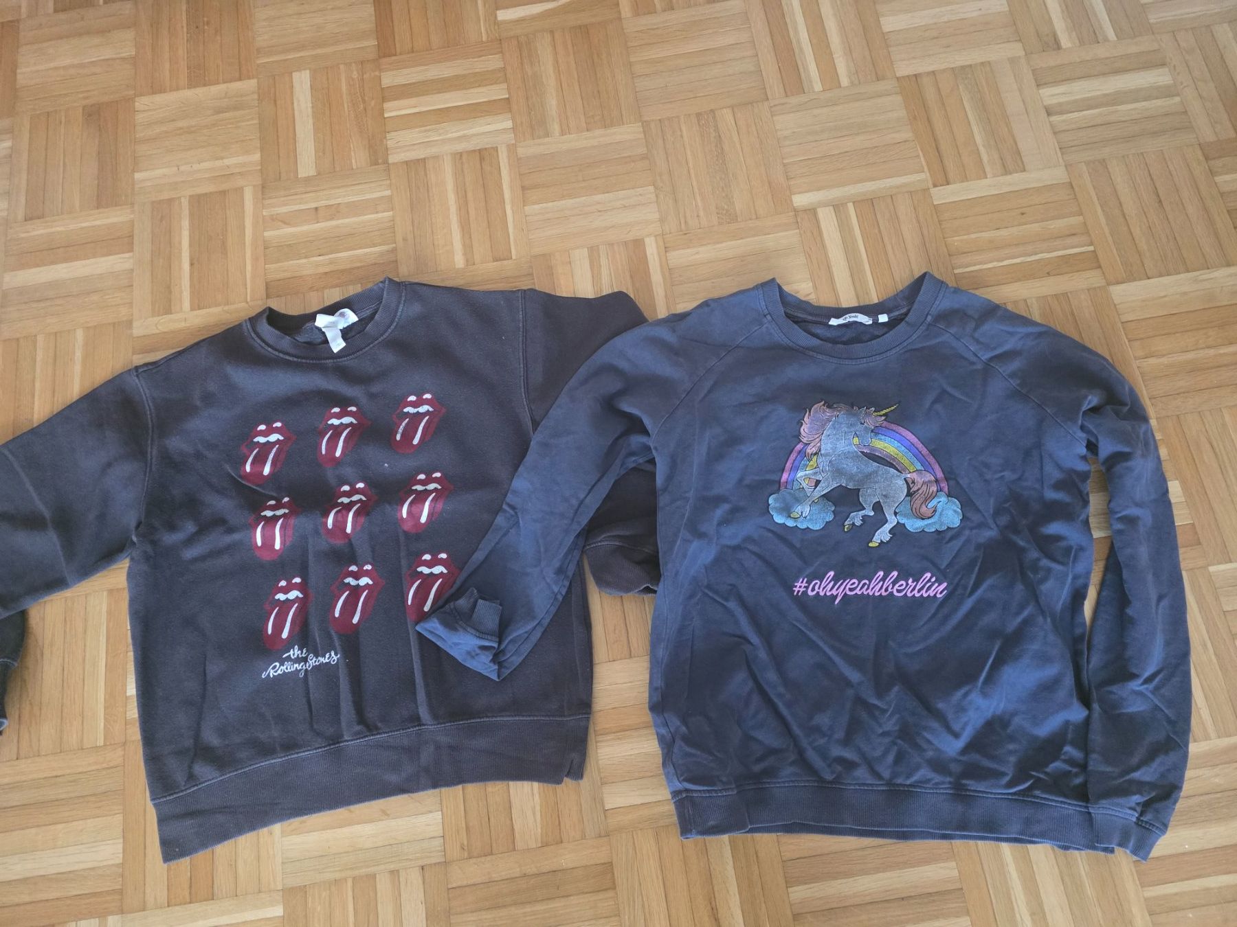 Pullover & Sweatshirts: 2 Pullis Gr xs/s – Gebraucht aus Effretikon von gonzzi