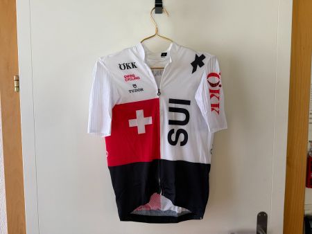 Assos Swiss Cycling RS Jersey Swiss 2025 Grösse L