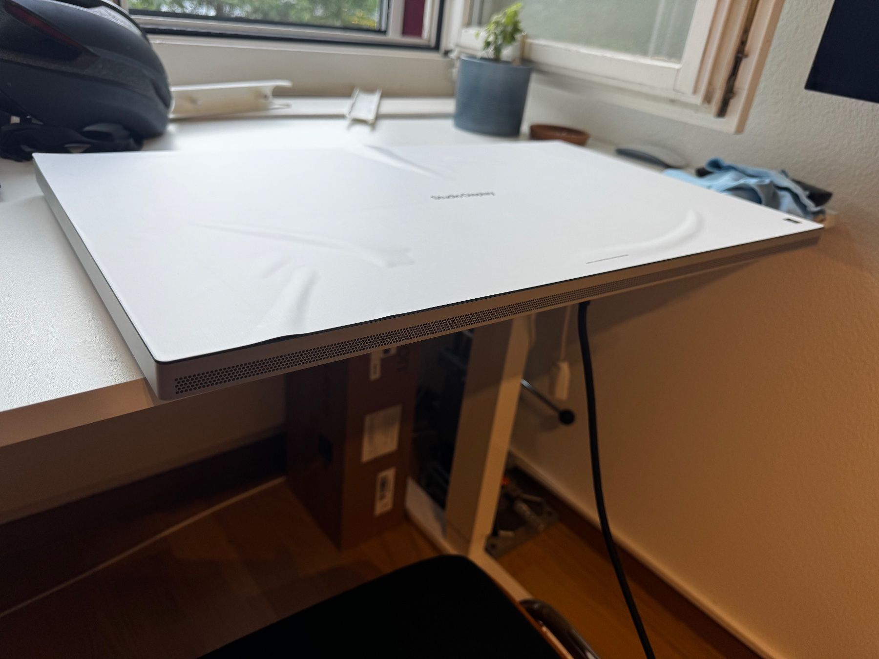 Apple Monitor: Apple Studio Display 27" 5K – VESA – Nuovo (secondo la descrizione) da Zürich venduto da sim_w667 3