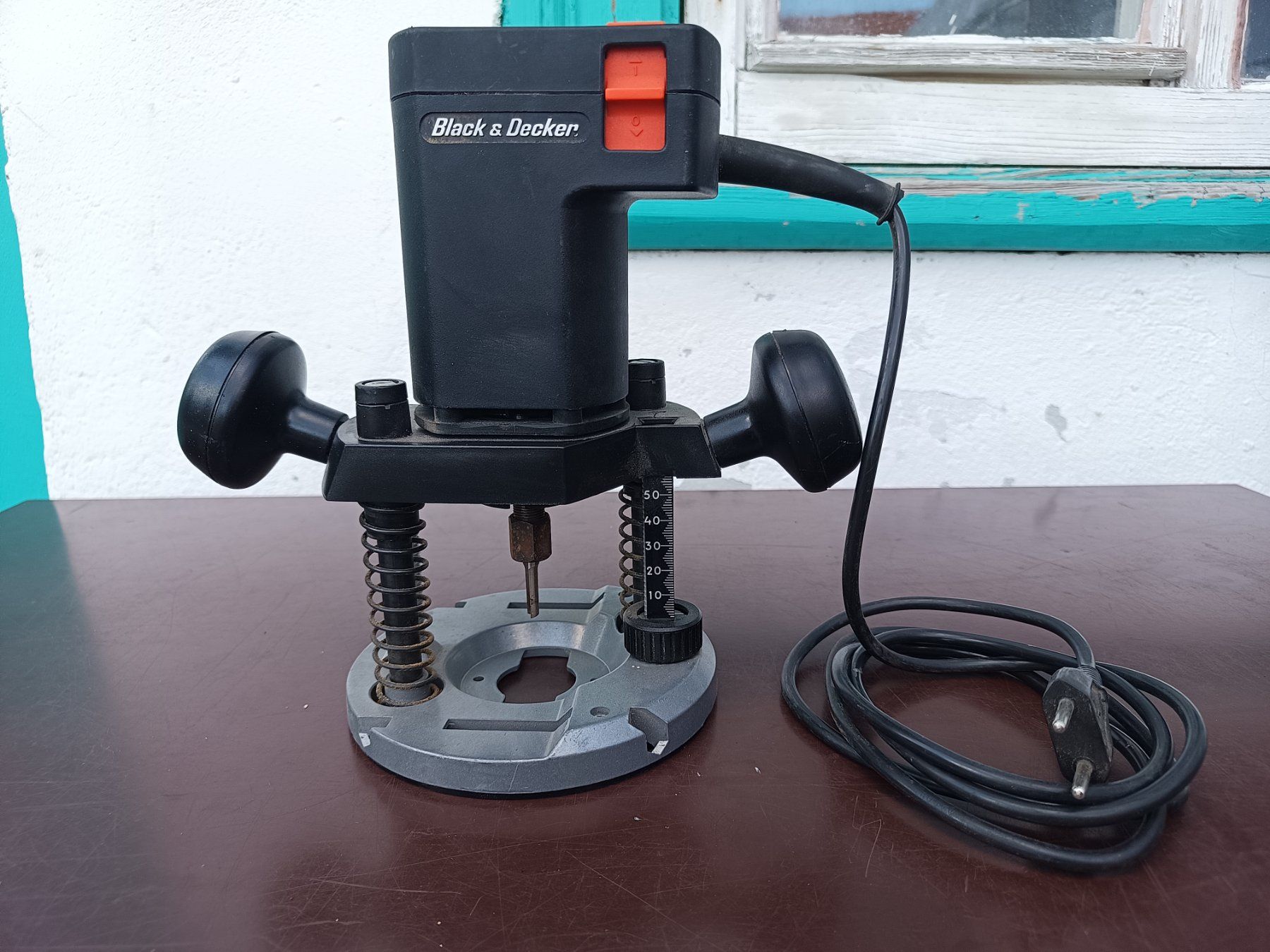 Tutte le macchine: Oberfräse Black & Decker – Usato da Oberegg venduto da A-Z.Handel.Loehrer