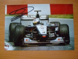 DAVID COULTHARD  EX-F1 FAHRER  HANDSIGNIERT TOP !