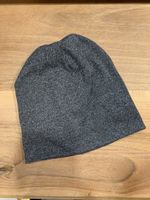 H&M Beanie Mütze schwarz meliert Gr. 134/170 (8-14 J.)