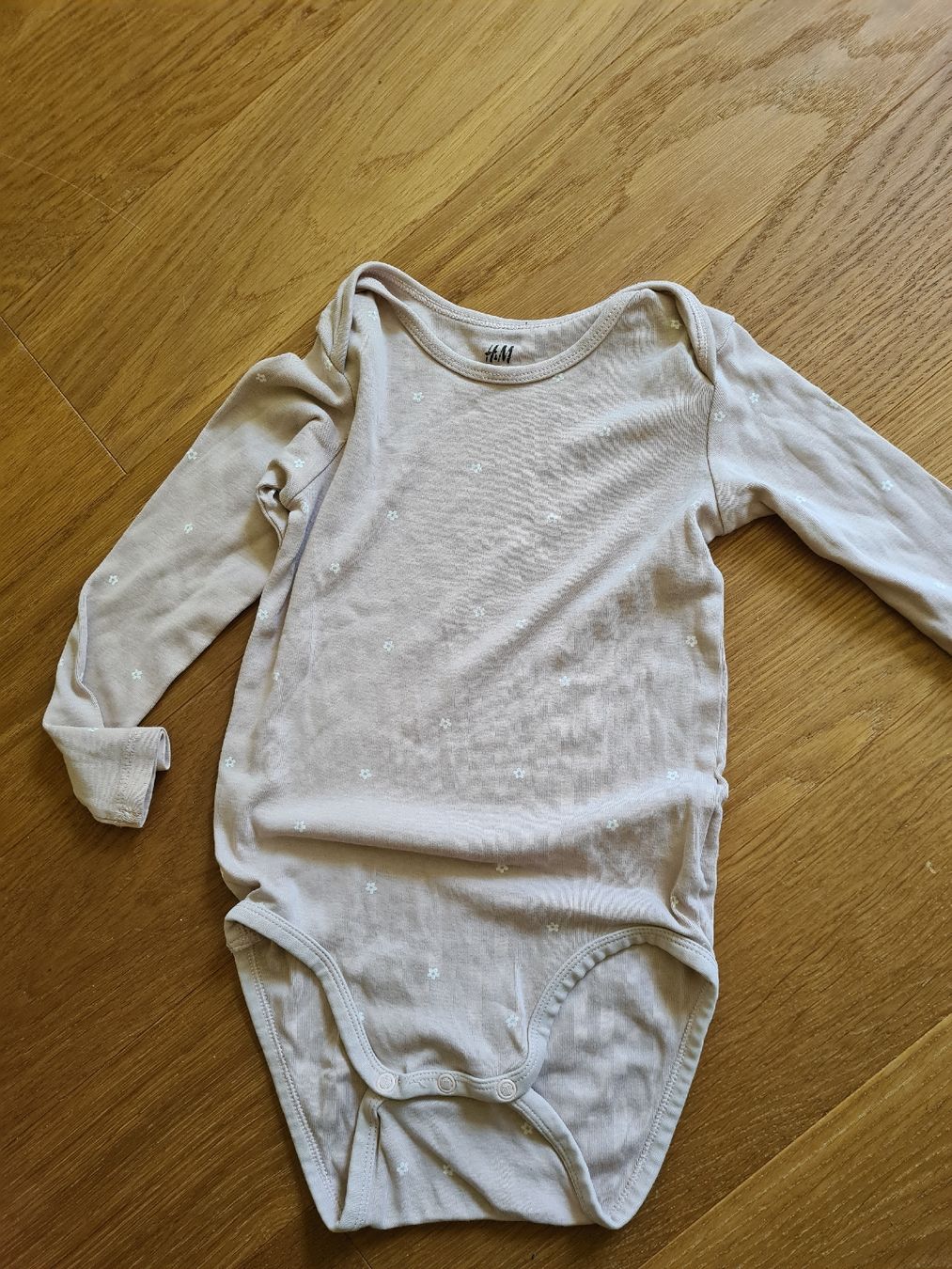 H&M Sous-vêtements: 3 Langarmbodys H&M Grösse 104  – D'occasion à Kriens par Mirii91 3