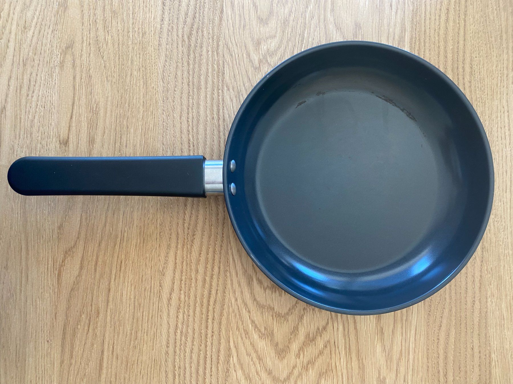 Ikea Padelle: IKEA frying pan 24 cm – Usato da Olten venduto da ike_z56r