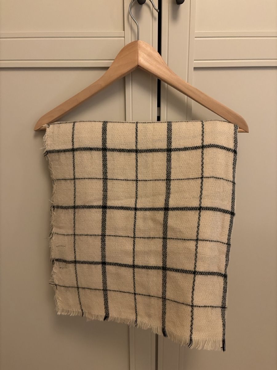 Zara Foulard & Sciarpe: Beige/ Schwarz karierter Schal Zara – Usato da Thalwil venduto da ver_vj9n