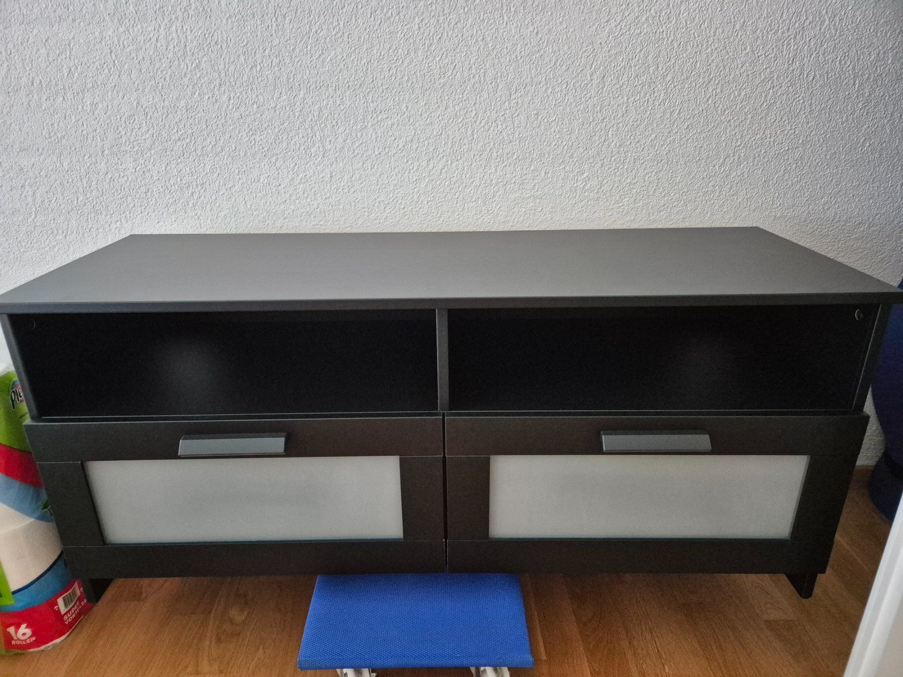 Ikea Meubles TV: TV Möbel Ikea Brimnes – D'occasion à Grosshöchstetten par BMC22