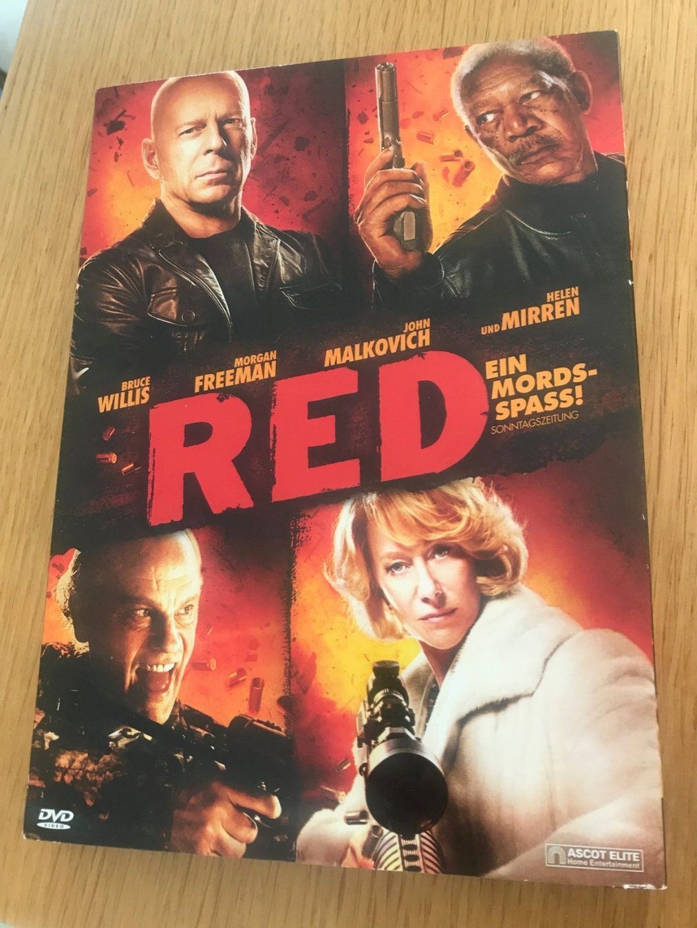 Tutti i DVDs: Red (Special Edition) – Usato da Eschen venduto da 33shaggy33