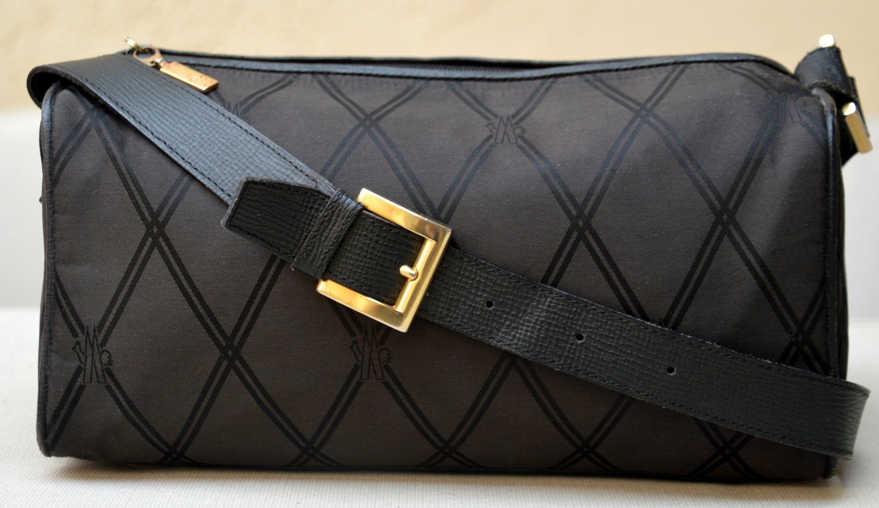 Moncler Borse da donna: Tasche Moncler Sac – Usato da Collonges venduto da Auganien
