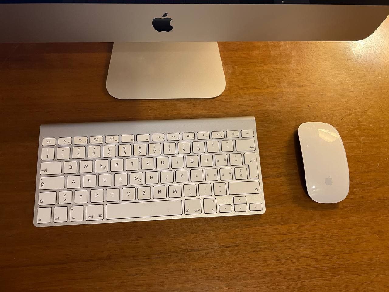 Apple PCs: 🍏 Apple iMac 21.5" Late 2013 + Magic Keyboard & Mouse – Gebraucht aus Fribourg von Mikaelpelle 1