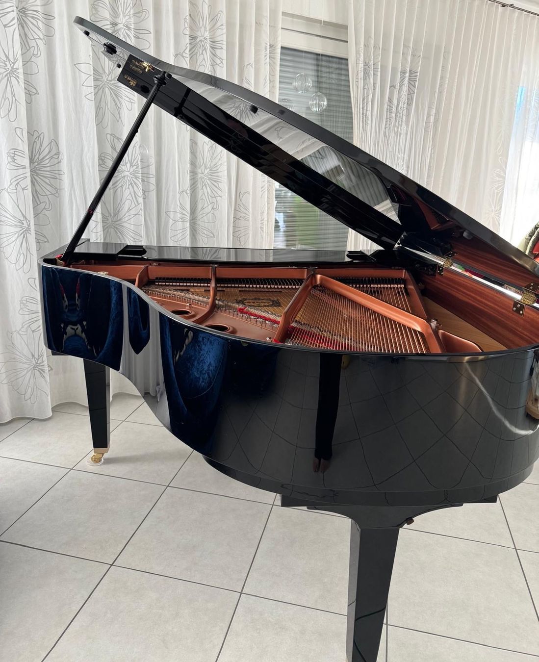 Yamaha Strumenti musicali: Flügel Yamaha GC1 TA PE – Usato da Breitenbach venduto da nic_w9gp 1