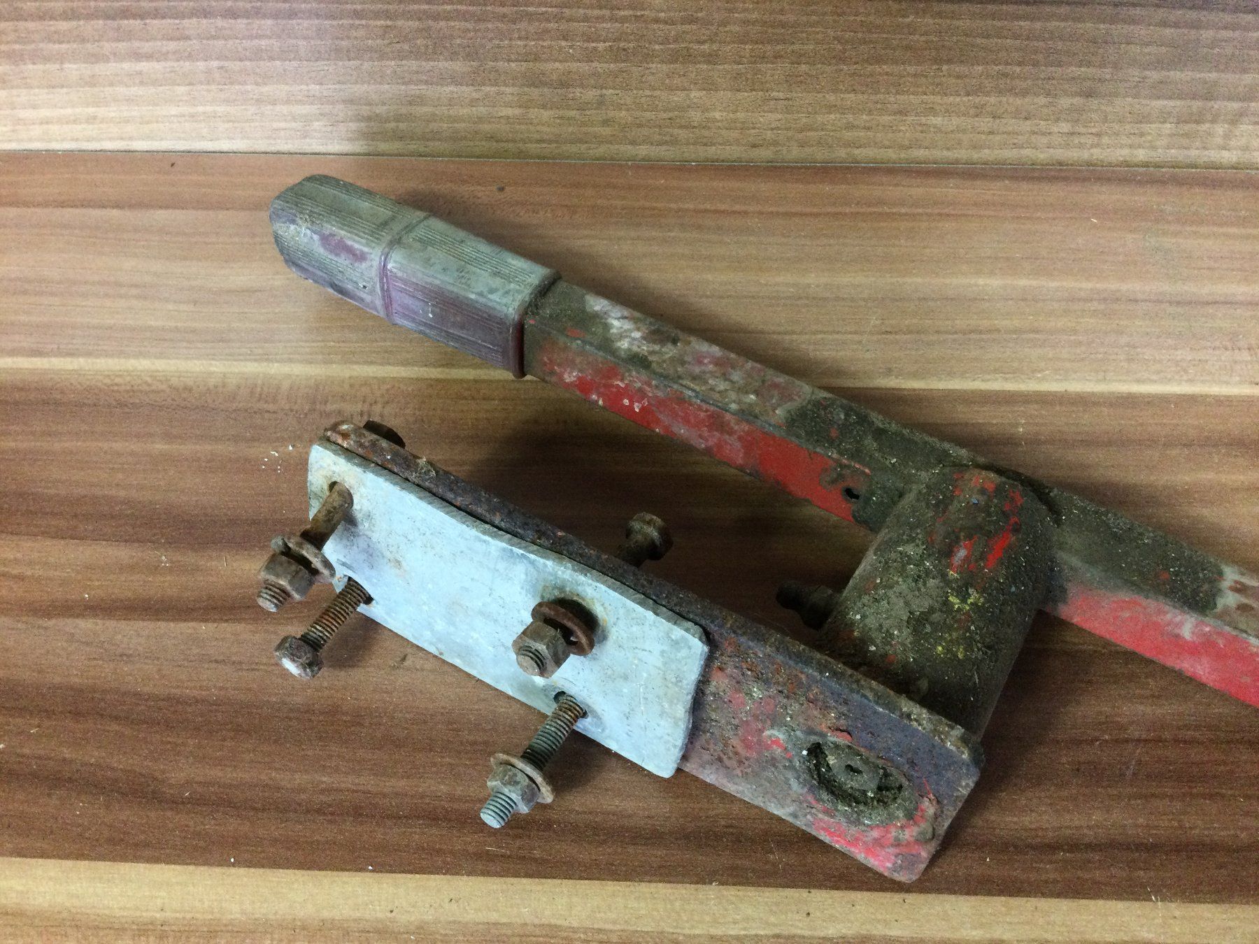 Traktoren: Alte gebrauchte Winkkelle mit Halterung zu Oldtimer – Gebraucht aus Wangen SZ von kuriosum12 5